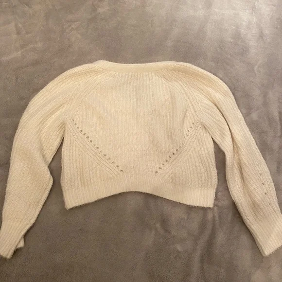 White Ribbed Knit Cardigan - Picture 3 of 4